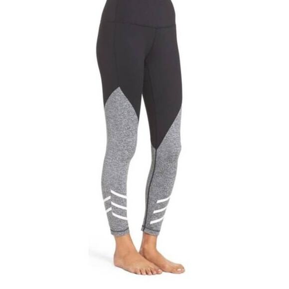 Zella Womens Size XS Arrow Colorblock Midi 7/8 Activewear Yoga Leggings - Picture 1 of 8